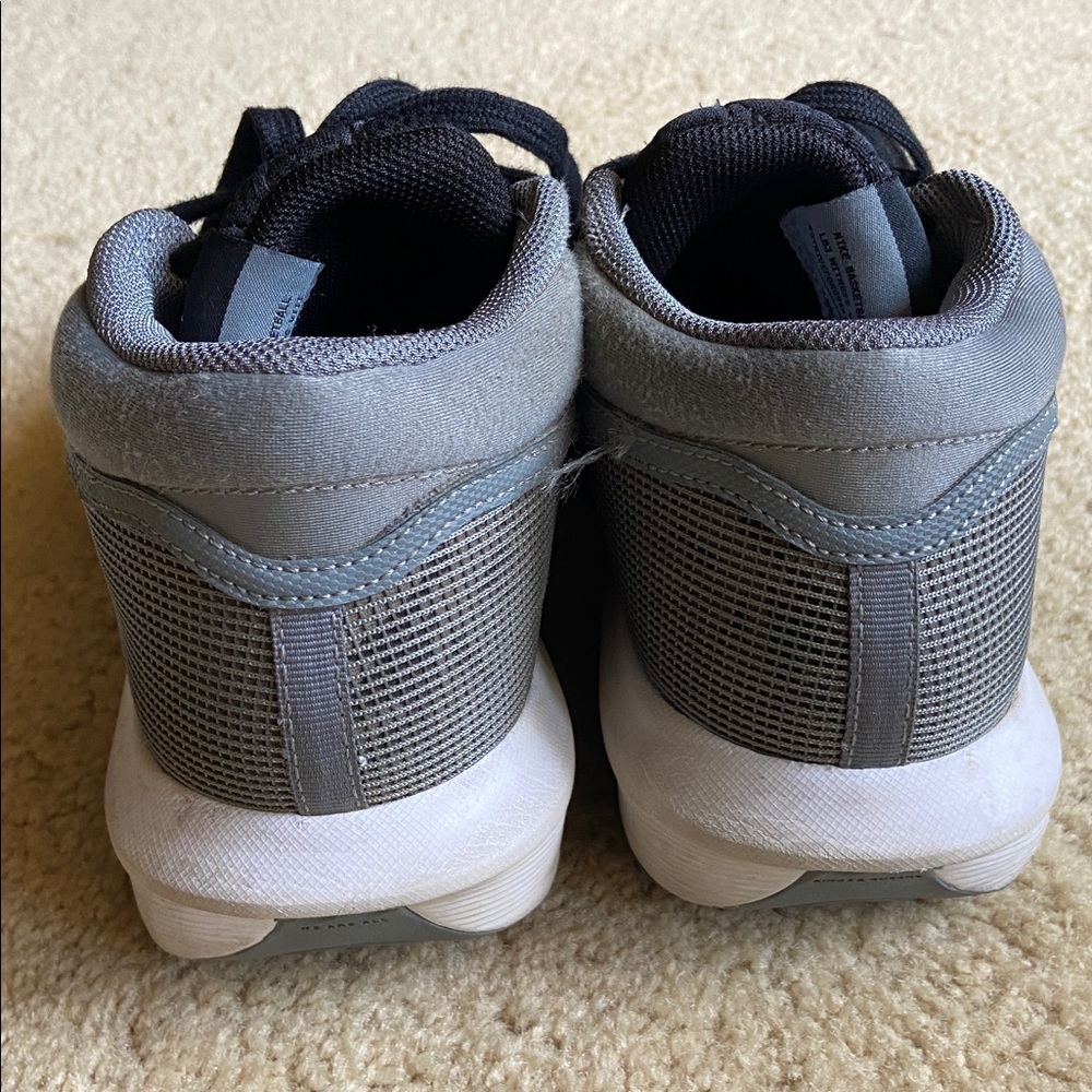 Men’s Nike size 8.5 - Picture 4 of 6